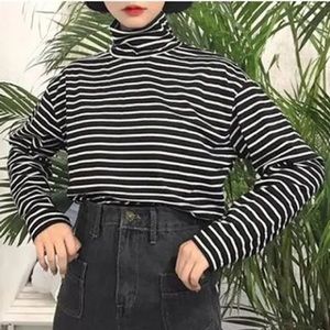 Turtle neck black and white stripped long sleeve
